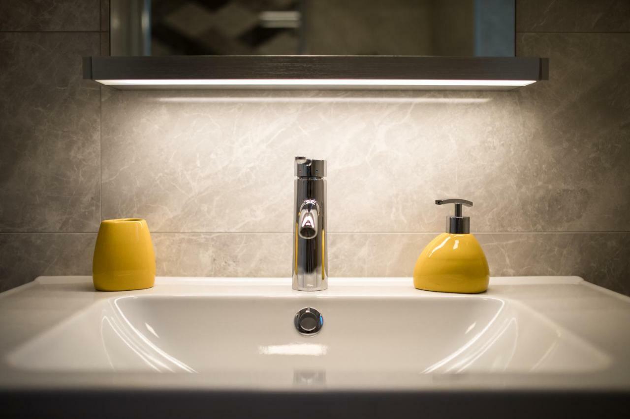 Studio Apartment Lucija Krk Town Buitenkant foto